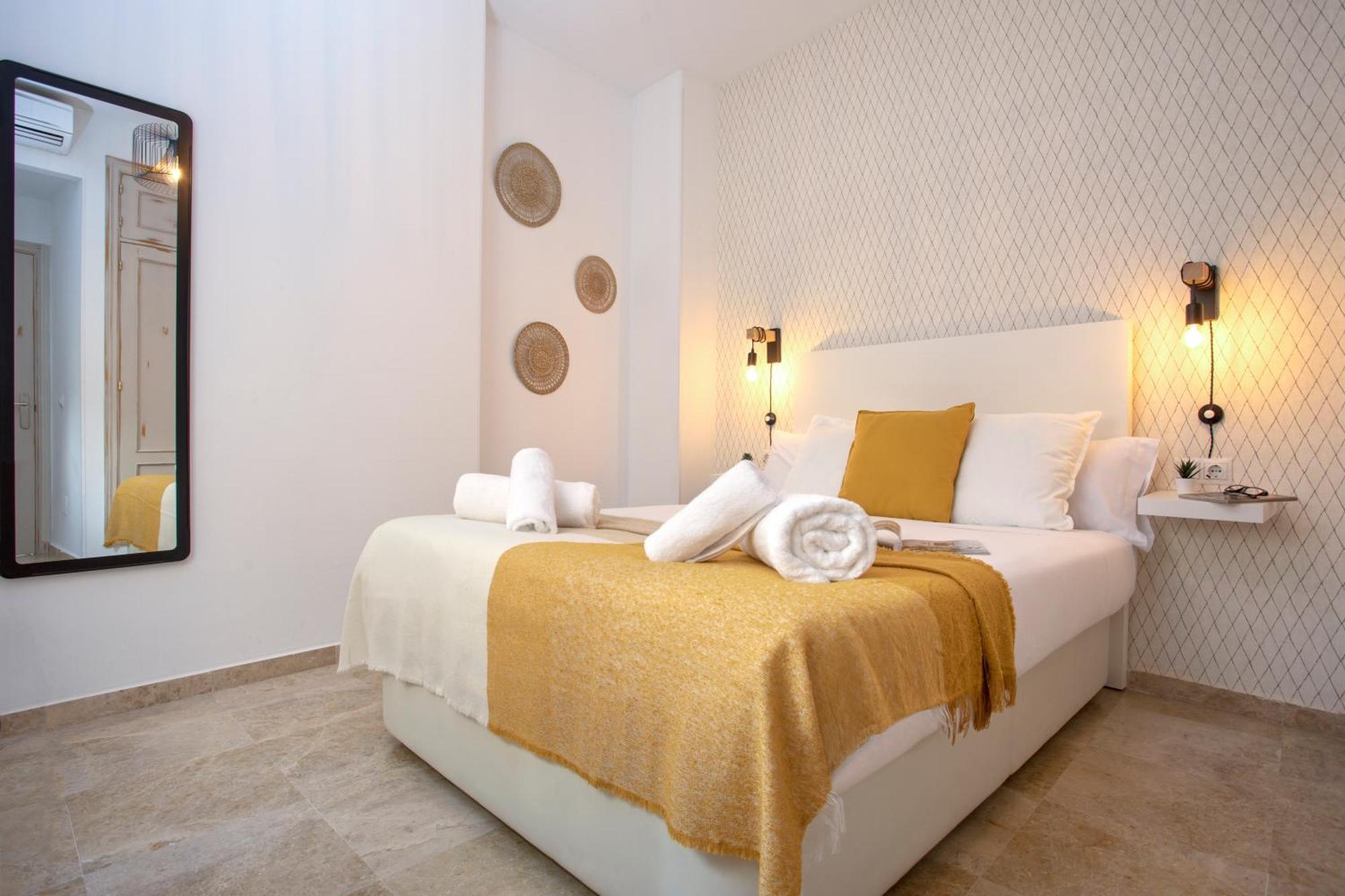 Precioso Apartamento En Pleno Centro By Rent Me Málaga Buitenkant foto